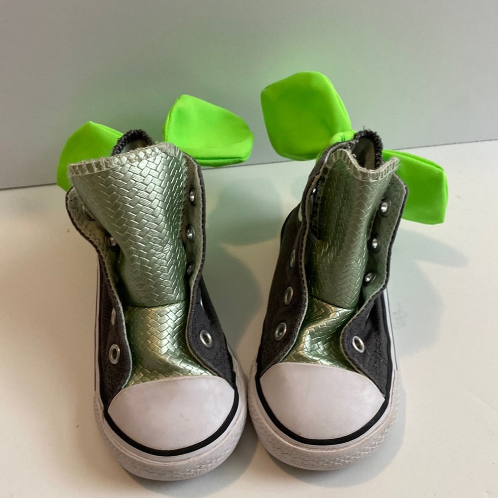 Converse Hightops